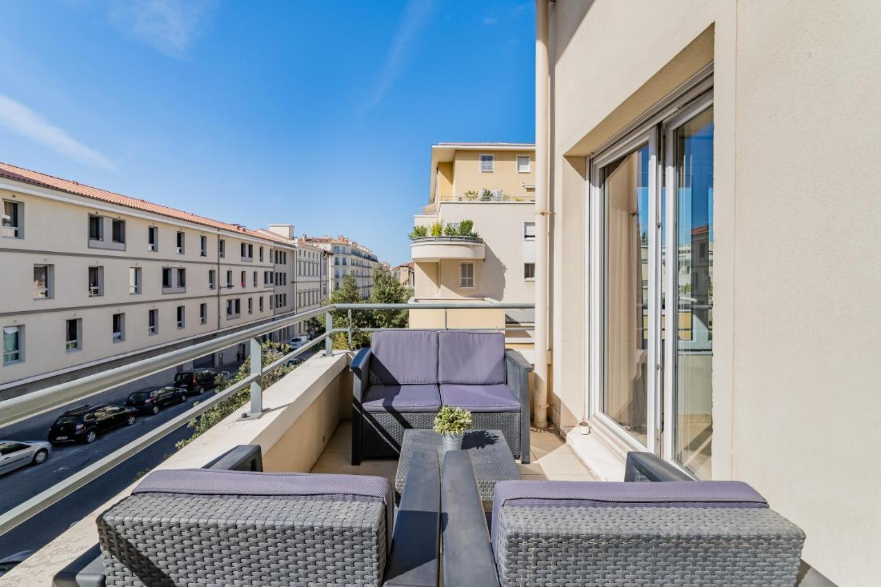 La Joliette; Duplex 2 Chambres, Parking Inclus+ Terrasse+ Ascenseur Marseille Exterior photo