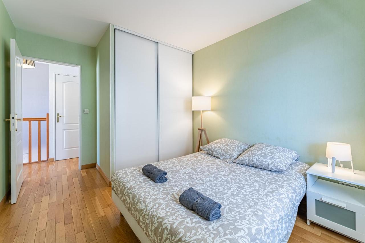 La Joliette; Duplex 2 Chambres, Parking Inclus+ Terrasse+ Ascenseur Marseille Exterior photo